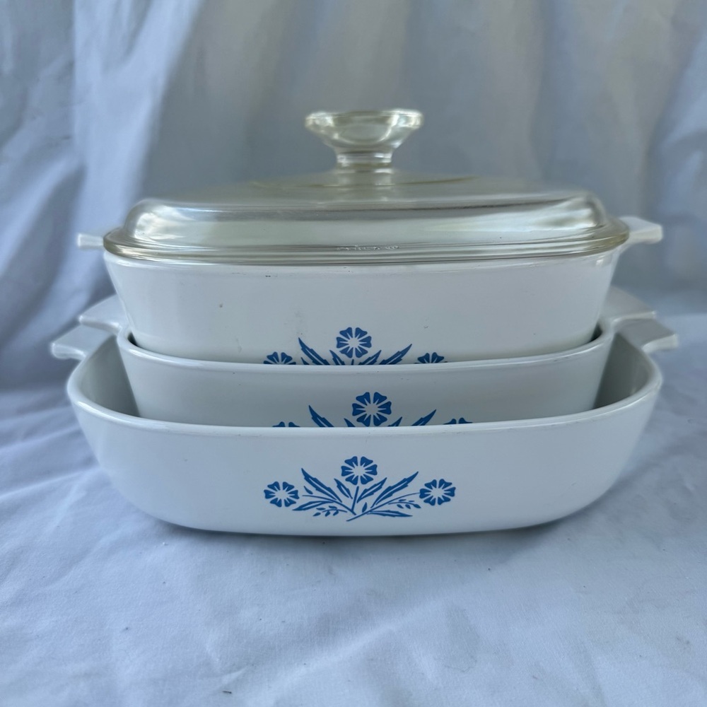 VTG CorningWare Blue Cornflower Casserole Dish Set of 3 with Lid P-10-B A-2-B - Picture 3 of 16
